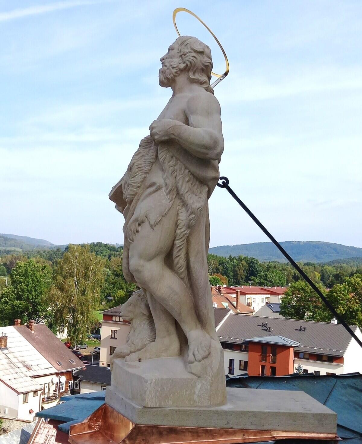 Kopie sochy z dotace po osazení, foto: LK