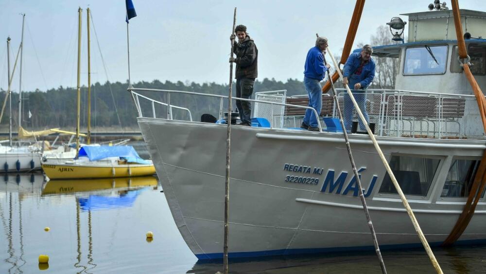 Největší loď Máchova jezera Máj, foto: Artur Irma