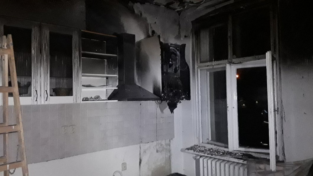 Foto z vyhořelého bytu na Husovce.