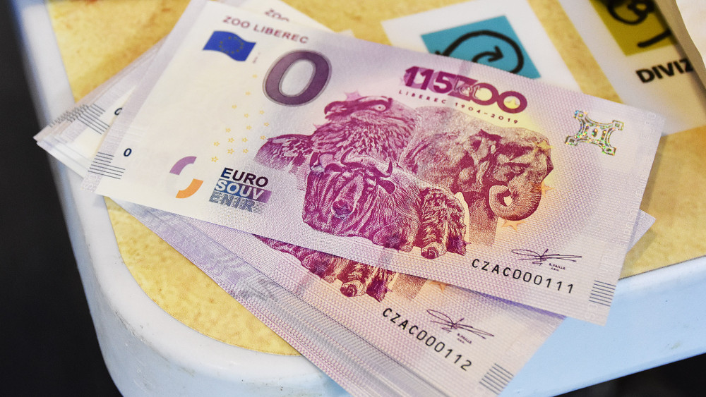Sběratelské Eurovky liberecké ZOO o nominální hodnotě 0€ byly vyprodány prakticky okamžitě a zájemci neváhali přijet i ze zahraničí.