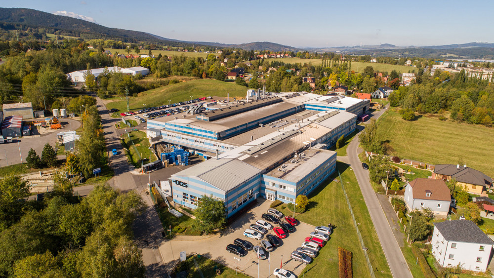 V Česku vlastní společnost DGS Druckguss Systeme, s.r.o. již továrnu v Liberci - Karlinkách.