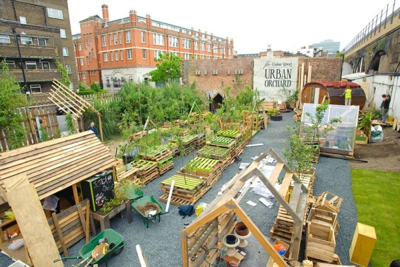 Zdroj: TZ Zelení/https://www.bloomberg.com/news/articles/2012-05-01/the-rise-of-the-temporary-city 