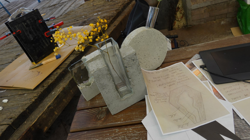 Na huti Preciosy mohli návštěvníci sledovat zrod objektů ateliéru PRASKO od náčrtku po finál.