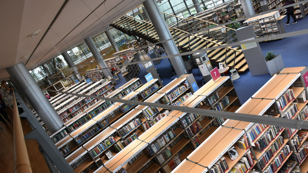 Krajská vědecká knihovna v Liberci je mnohem víc než veřejně přístupné regály plné knih.