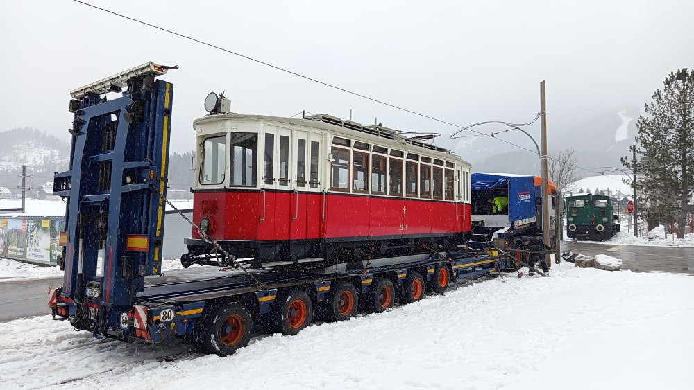 Původně vídeňský tramvajový vůz typu K č. 2329 vyrobený v roce 1913 ve vagónce ve Studénce. Foto: DPMLJ