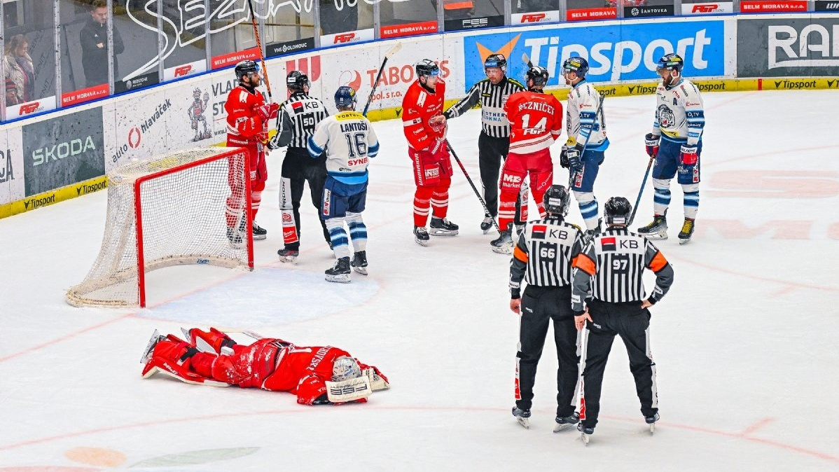  Olomouc - Liberec 1:6, foto: www.hcbilitygri.cz