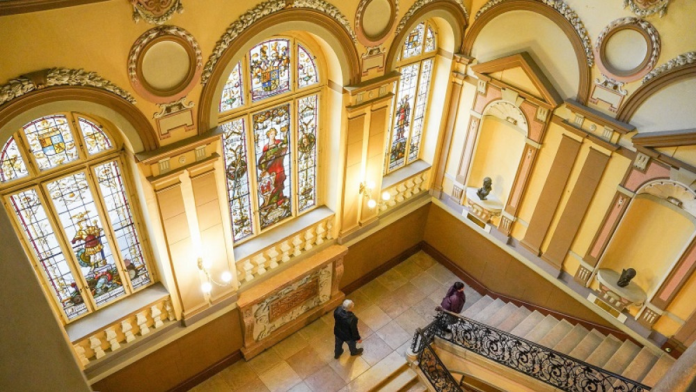 archivní foto interiéru liberecké radnice