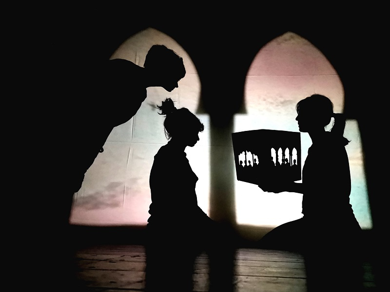 Amarbarì. Zdroj Unterwasser Theatre Company Itálie