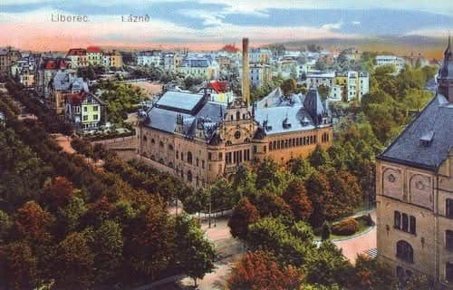 Historický snímek Vítězné ulice.
