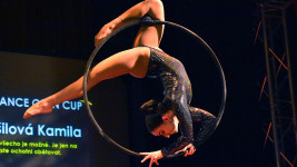 GEN Aerial hoop 04 Dostrasilova Kamila