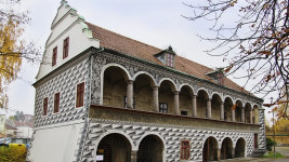 Cerveny dumLK