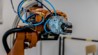 robot-2791671 1280