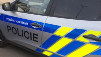 policie-cr-auto-2048
