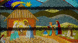 Betlém jako podsvětlená mozaika od Maryši Vajdákové.
