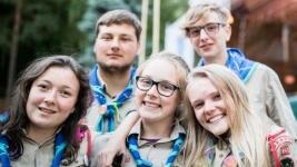 skautiPět