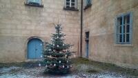 advent2205-grabstejn-zimni-exterier-archiv-npu-ups-na-sychrove-2-
