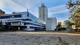 KrajParkhaus2FBLK