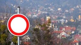 Zákaz-vjezdu-přes-Háje-do-Zubří