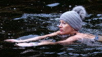 Roku 2019 přišla na Memoriál, dnes se Lucie Škarohlídová zimnímu plavání věnuje i závodně.