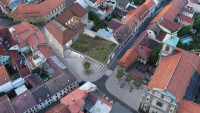 knihovnačl4