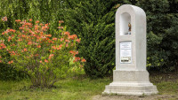 detrichovpomnik 3