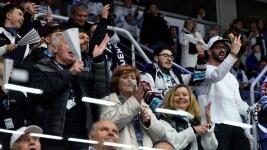 fans2