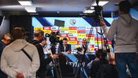 Zakulisi tiskove konference foto hcbilitygri.cz