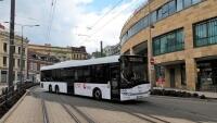 idolBus